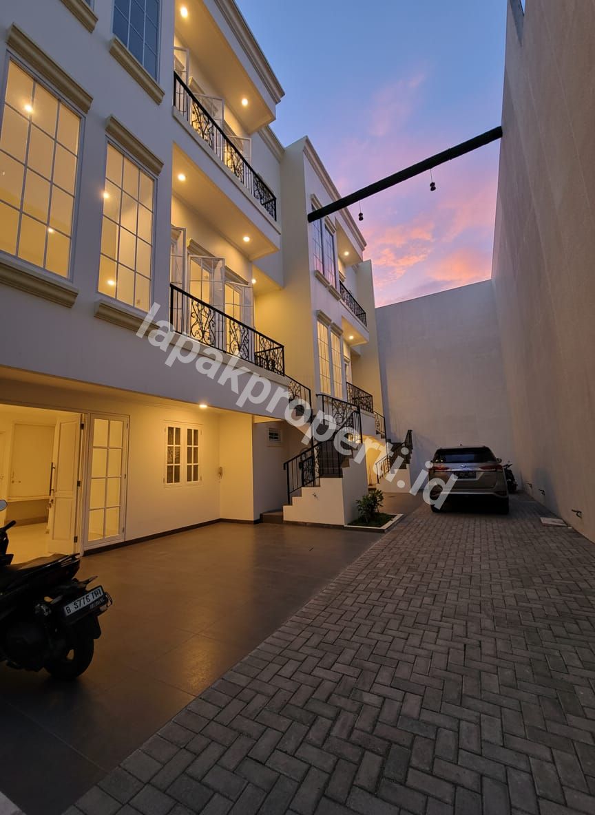 Foto Dijual Rumah Baru Siap Huni Di Kayu Putih Jakarta Timur - 2