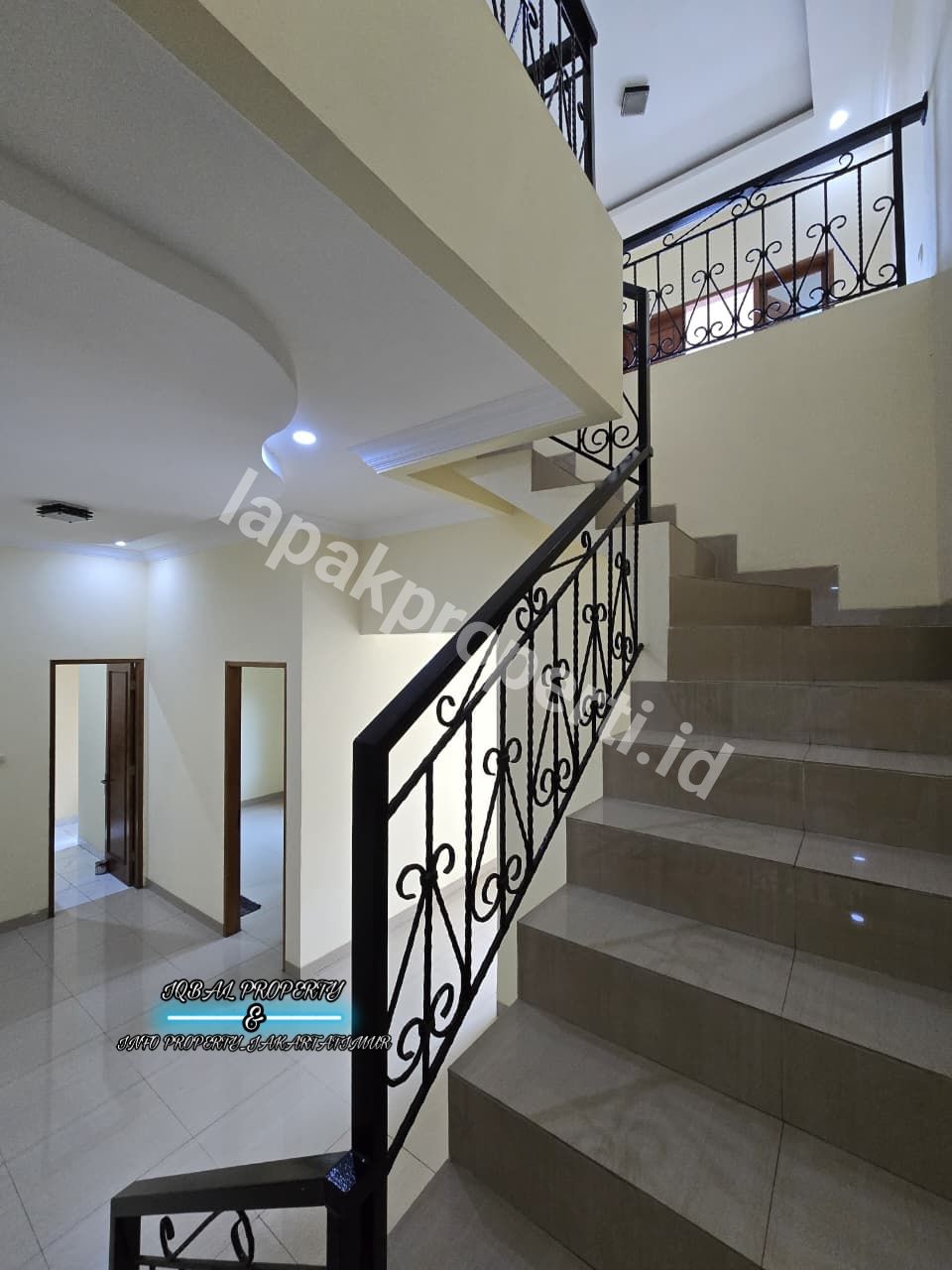 Foto Turun Harga Rumah Dalam Komplek Siap Huni - 7