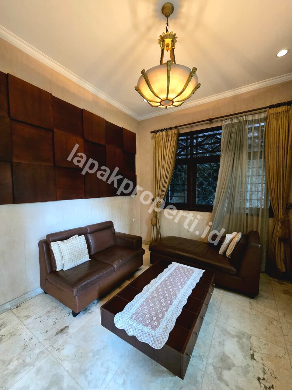 Foto Dijual Rumah Secondary Dalam komplek Asri Di Pondok Kelapa Jakarta Timur - 4