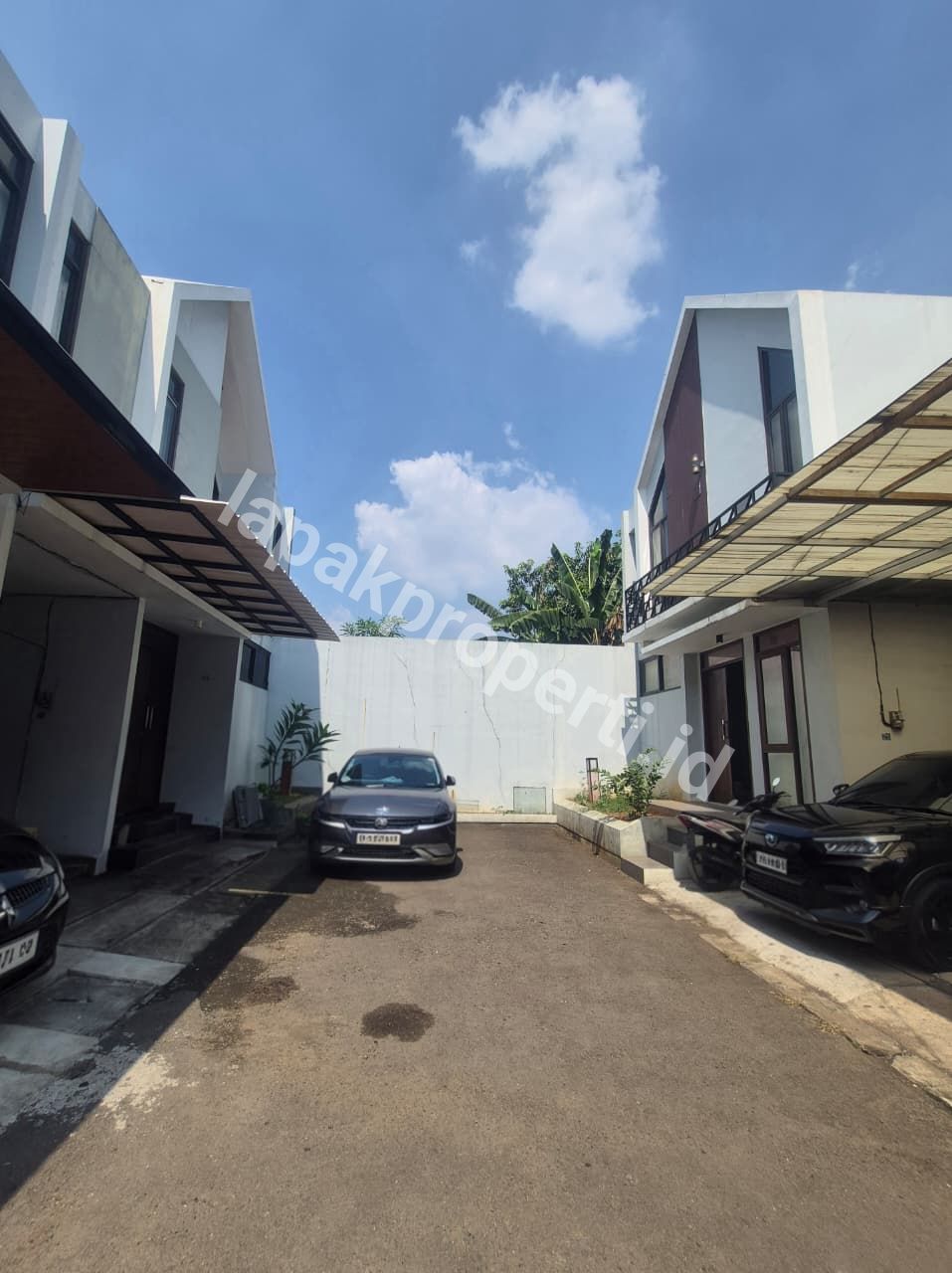 Foto Dijual Rumah Secondary Dalam Cluster Siap Huni - 9