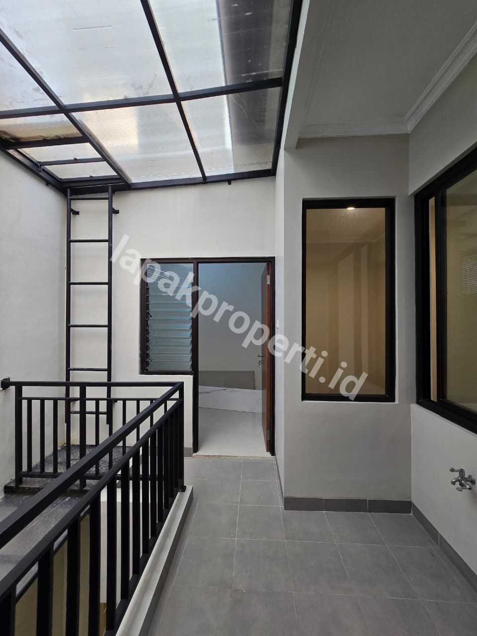 Foto Dijual Rumah Terawat Dalam Twonhouse Di Condet Jakarta Timur - 5