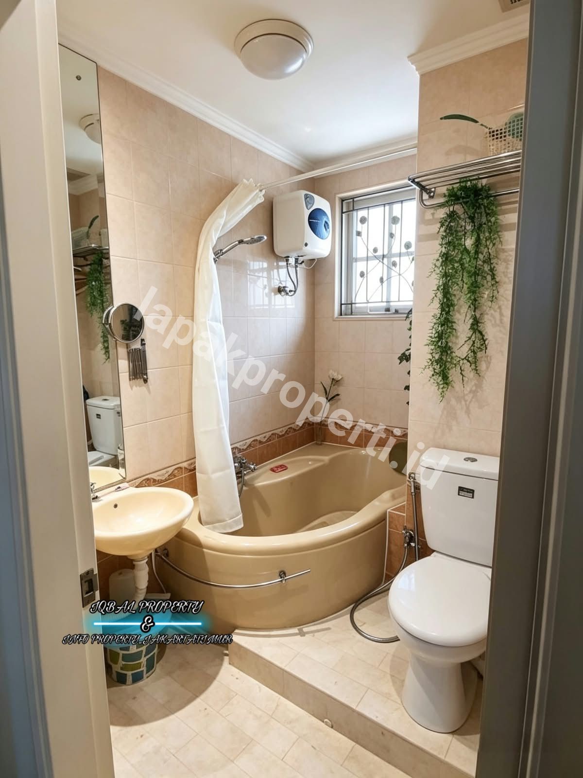 Foto Dijual Rumah Siap Huni Dalam Komplek Di Pondok Kelapa Jakarta Timur - 8
