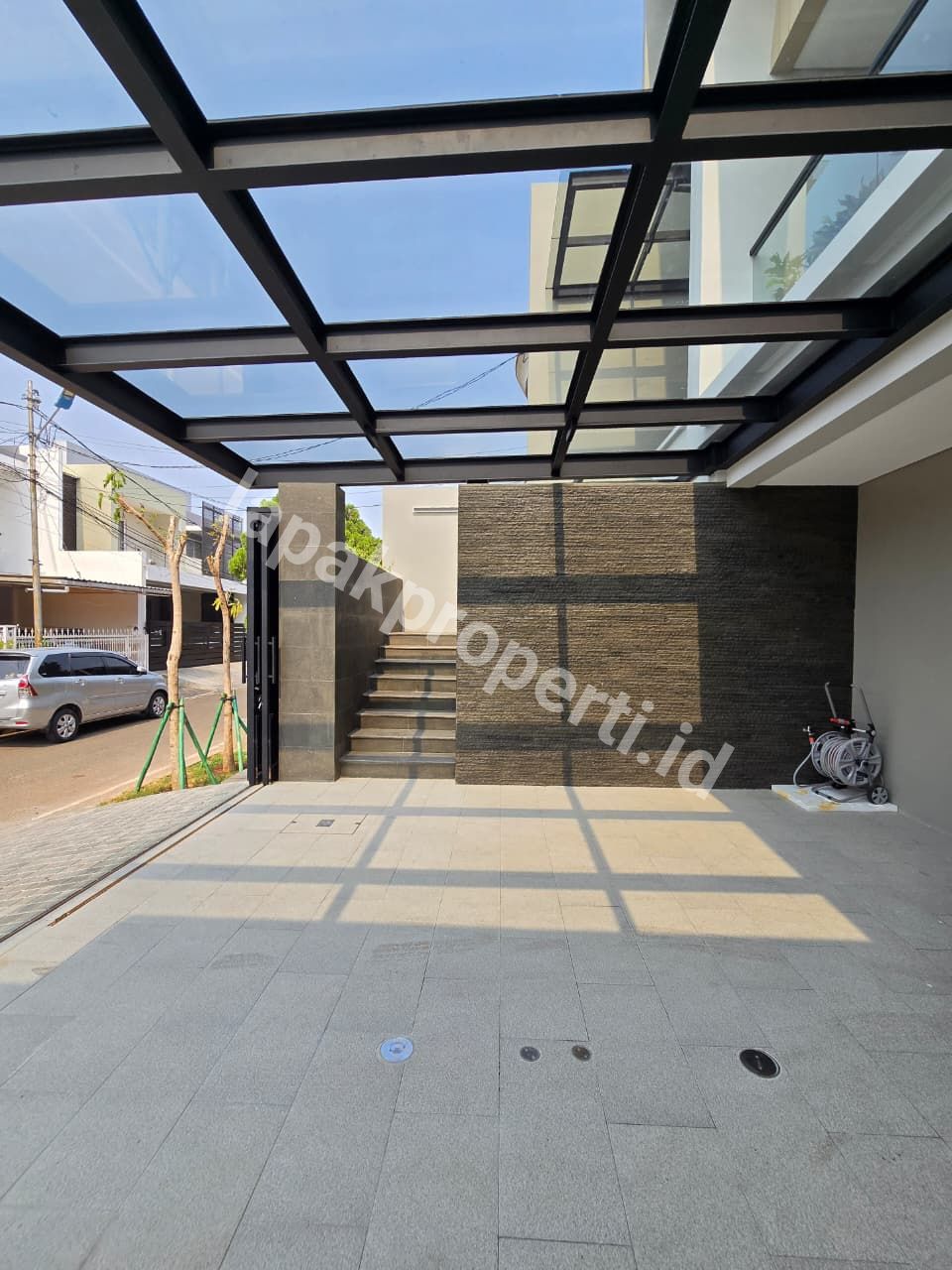Foto Rumah Mewah Full Furnished Dalam komplek Elite Di Pulomas Jakarta Timur - 14