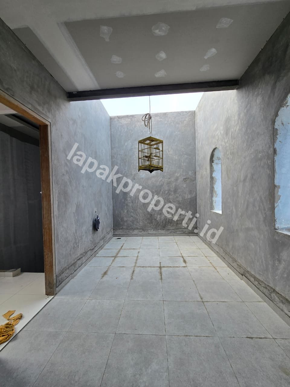 Foto Rumah Baru Design Classic Dengan Material Terbaik Di Duren Sawit Jakarta Timur - 10