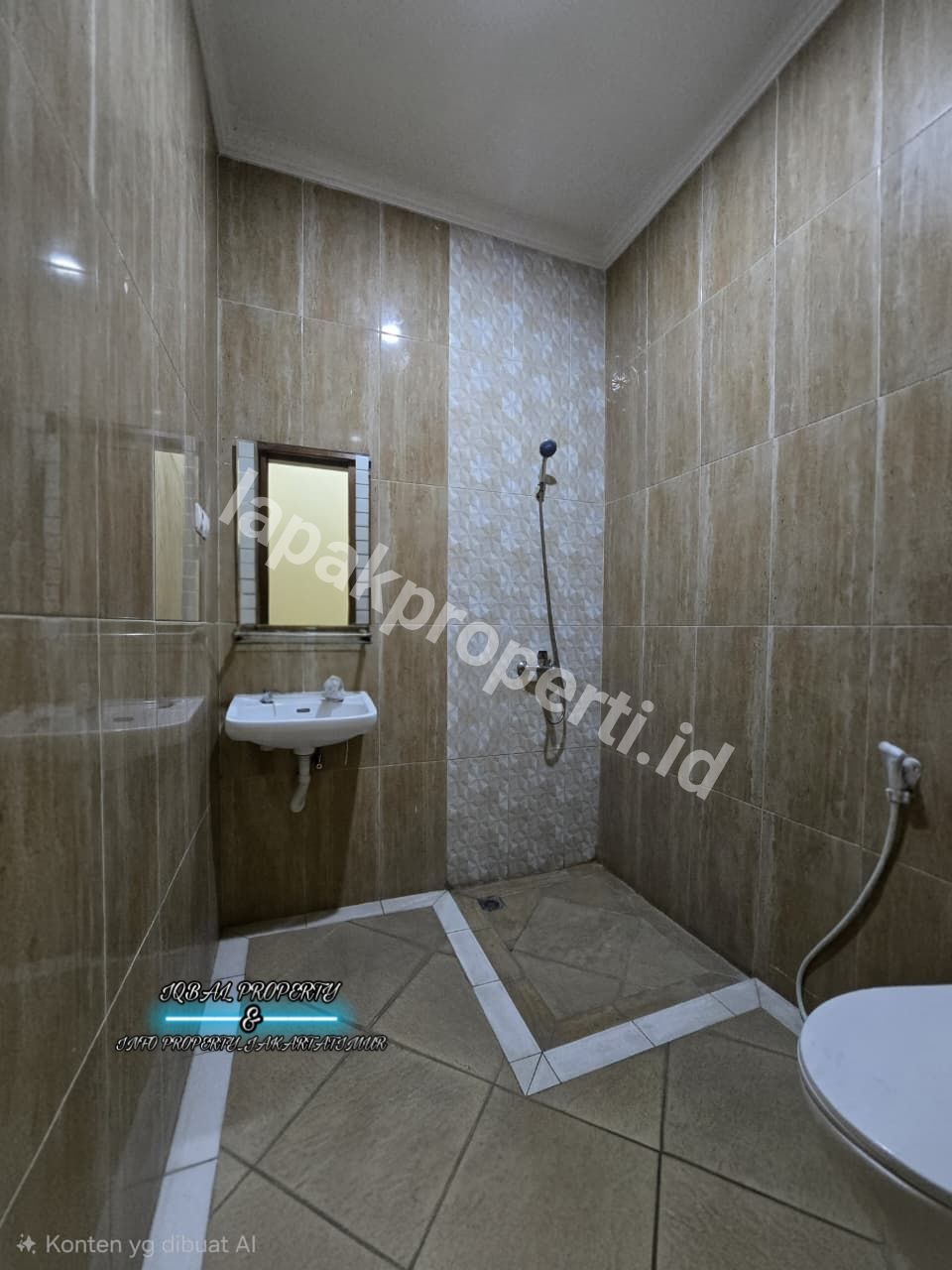 Foto Turun Harga Rumah Dalam Komplek Siap Huni - 12