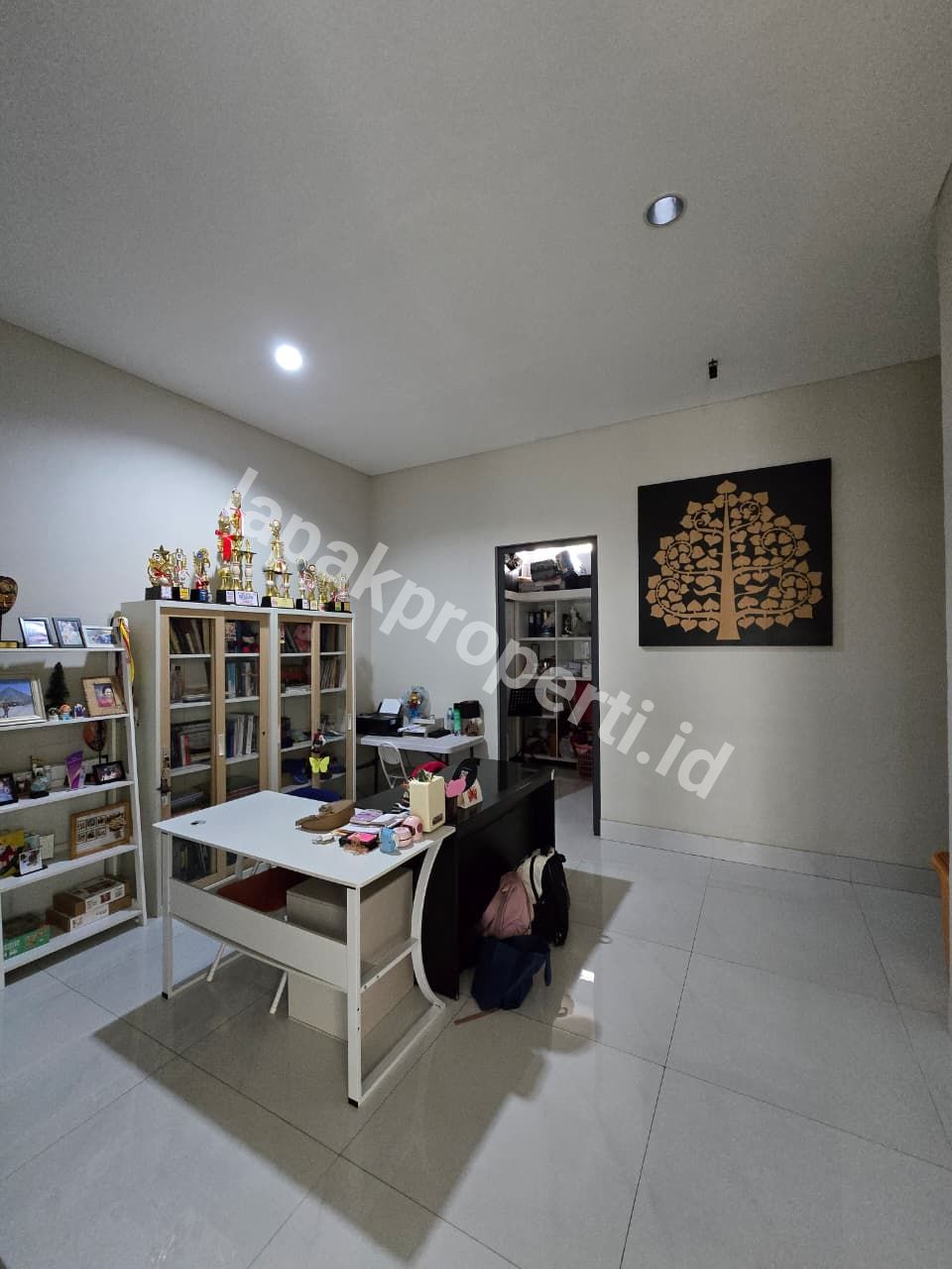 Foto Rumah Semi Furnished Dalam komplek Di Duren Sawit Jakarta Timur - 3