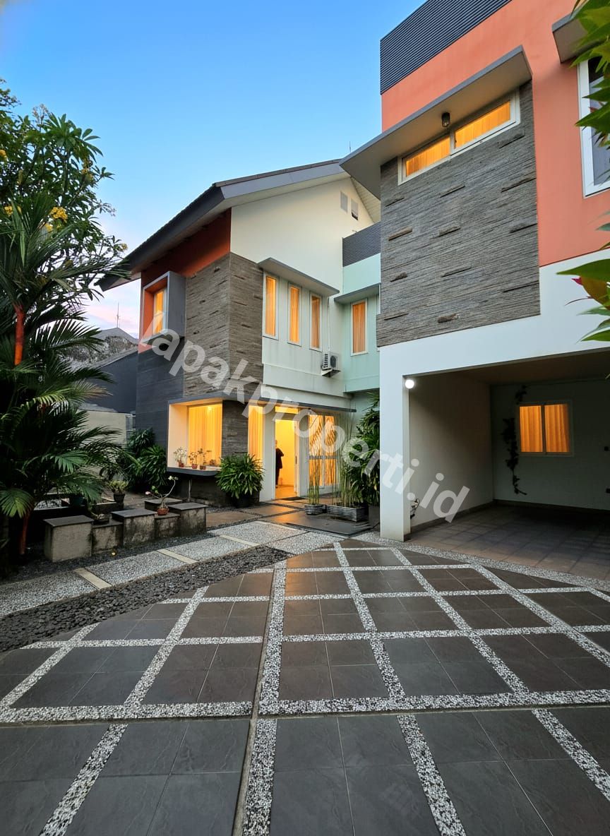 Rumah Mewah Dalam komplek Siap Huni Di Duren Sawit Jakarta Timur