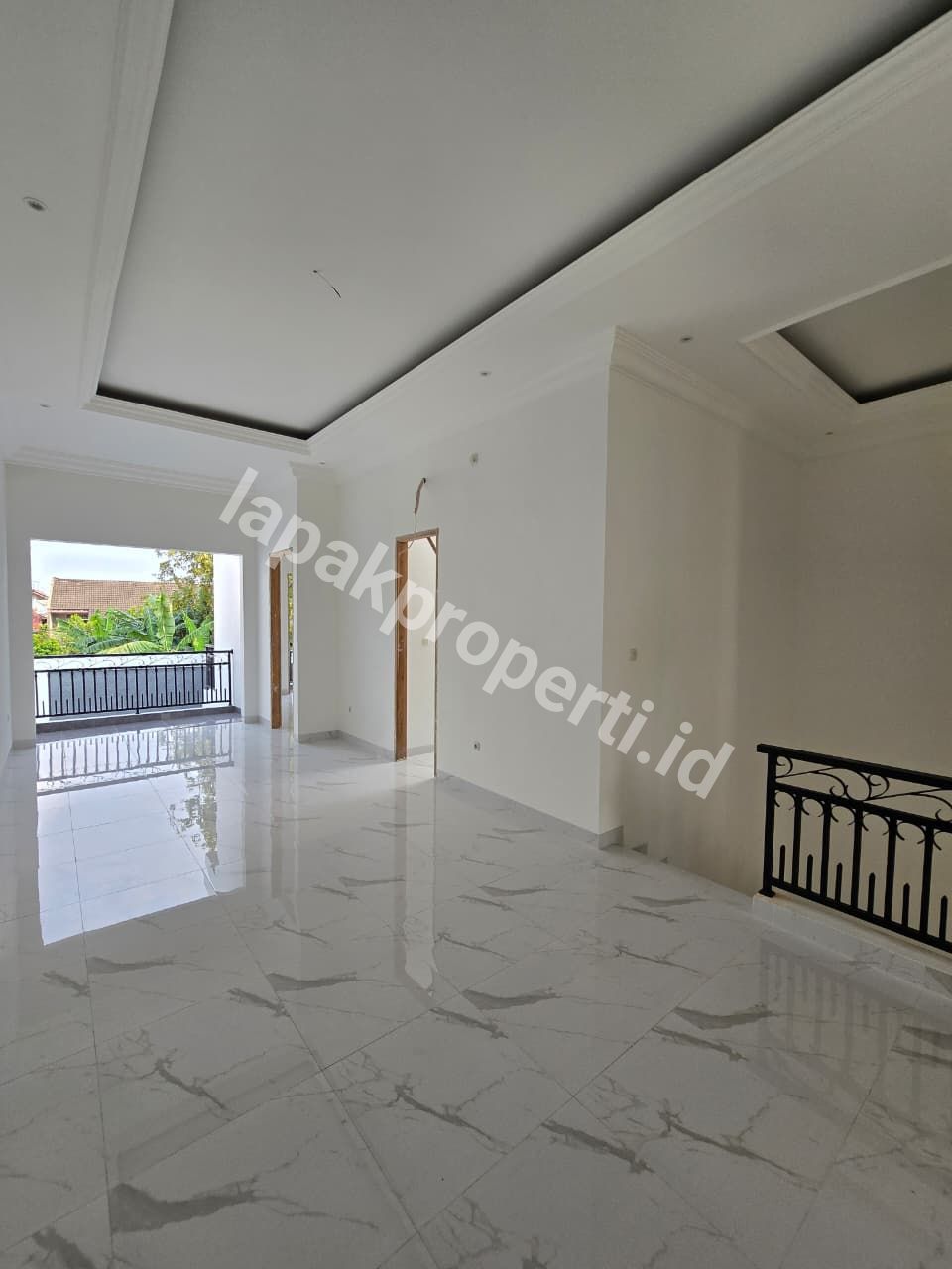 Foto Dijual Rumah Baru Dalam Komplek Tenang Di Duren Sawit Jakarta Timur - 6