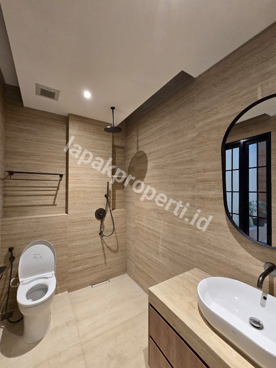 Foto Dijual Rumah Mewah Full Furnished Dalam Dengan Private Poll Di Cempaka Putih Jakarta Pusat - 8