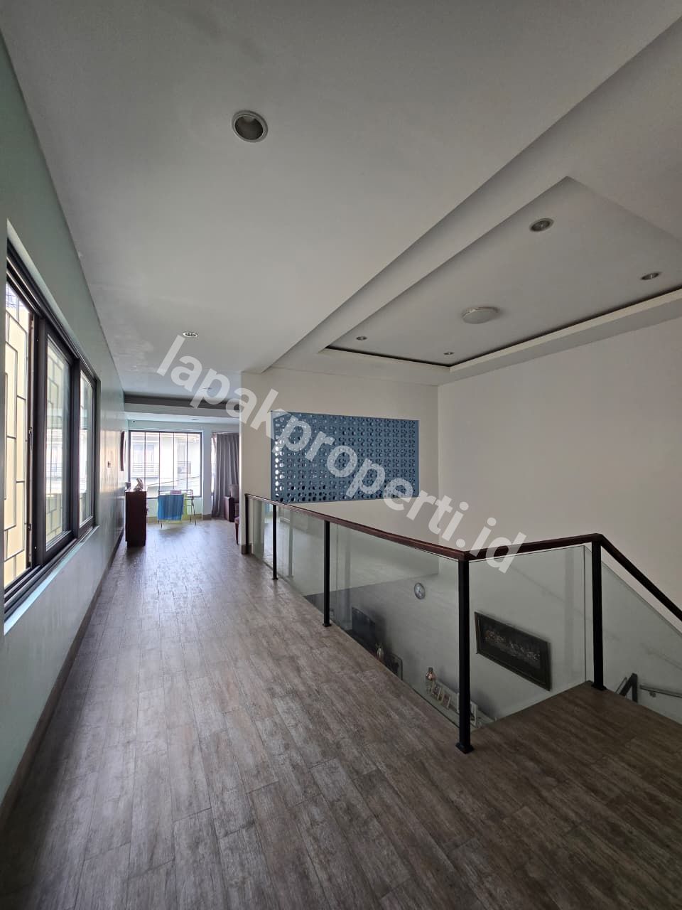 Foto Rumah Semi Furnished Dalam komplek Di Duren Sawit Jakarta Timur - 4