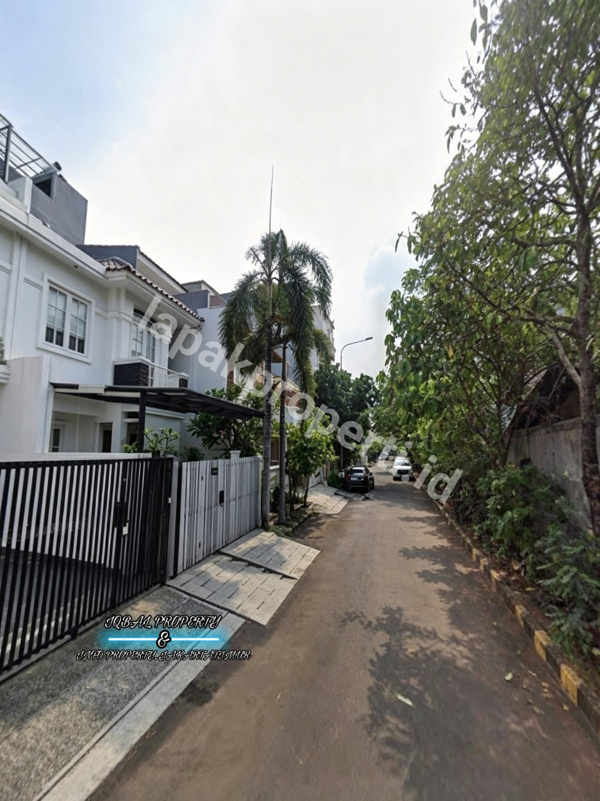 Foto Dijual Rumah Siap Huni Dalam Komplek Di Pondok Kelapa Jakarta Timur - 2
