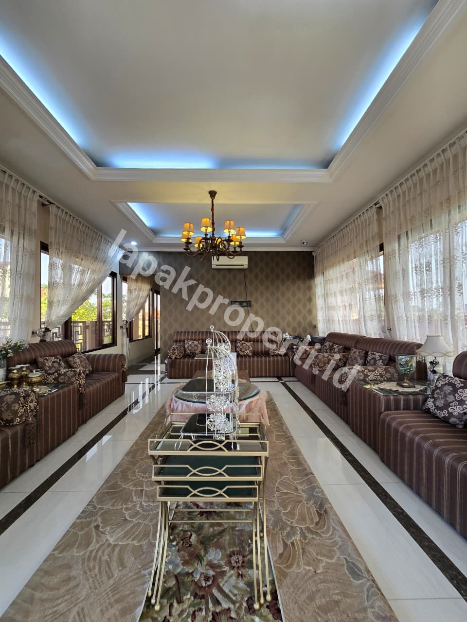 Foto Rumah Full Furnished Dalam komplek Di Jatinegara Jakarta Timur - 13