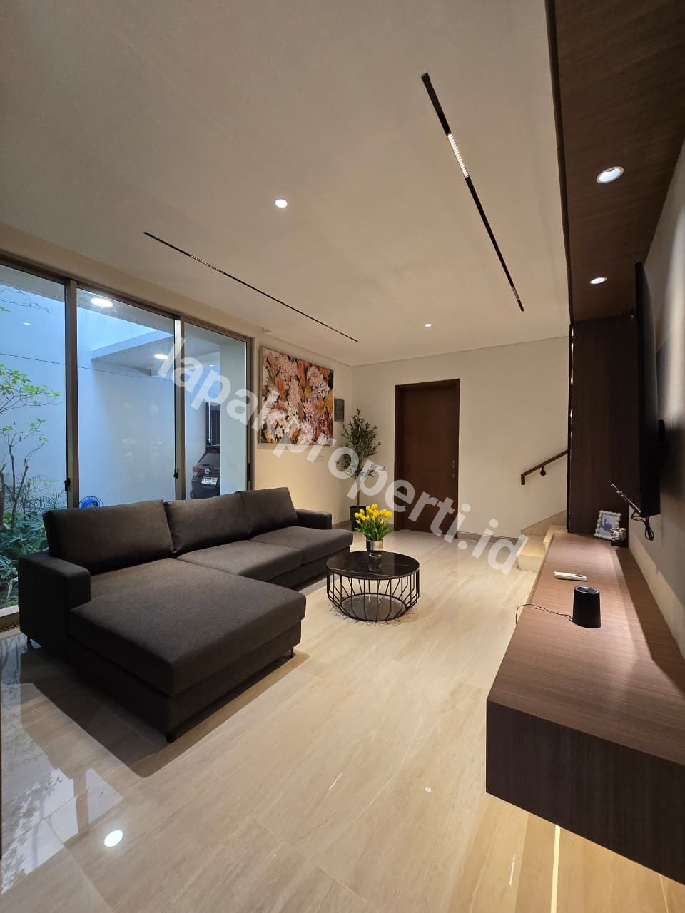 Foto Rumah Mewah Full Furnished Dalam komplek Elite Di Pulomas Jakarta Timur - 15