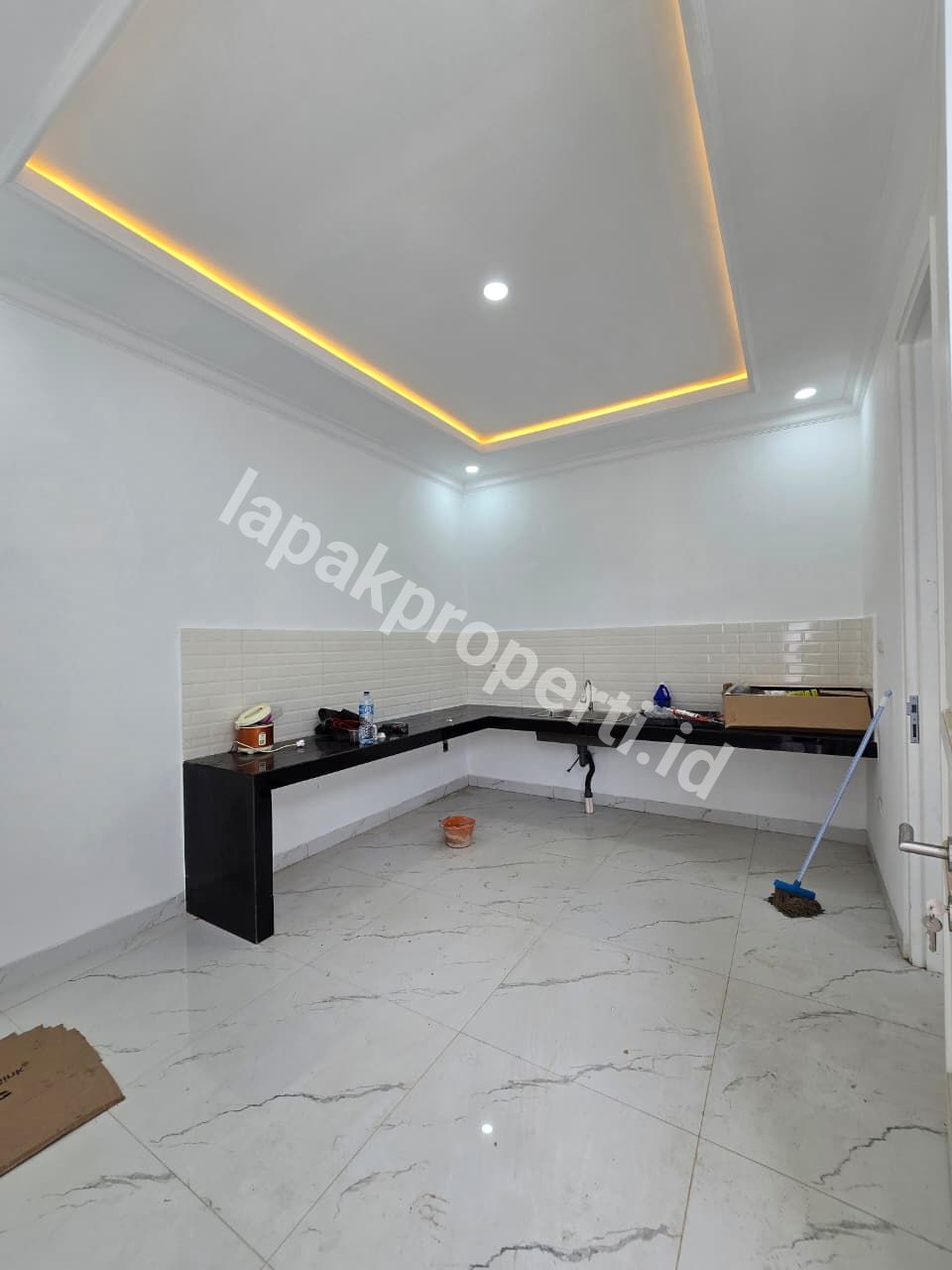 Foto Rumah Baru Dengan Private Poll Di Tebet Jakarta Selatan - 7