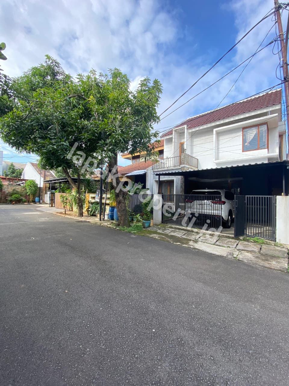 Foto RUMAH BAGUS DALAM KOMPLEK STRATEGIS di KALIMALANG DUREN SAWIT JAKARTA TIMUR - 5