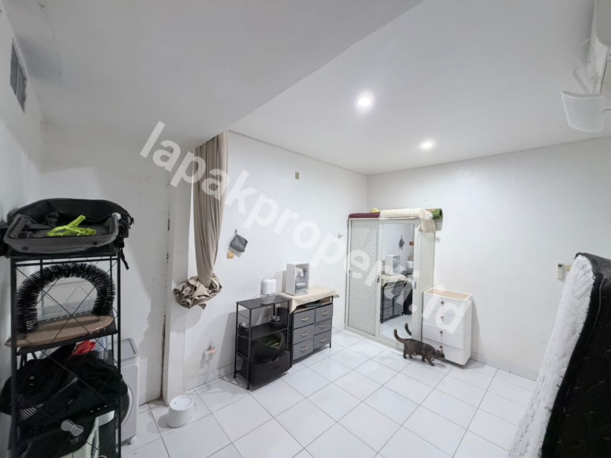 Foto Dijual Rumah Secondary Akses Jalan Lebar Di Dalam Komplek Billymoon Pondok Kelapa - 8
