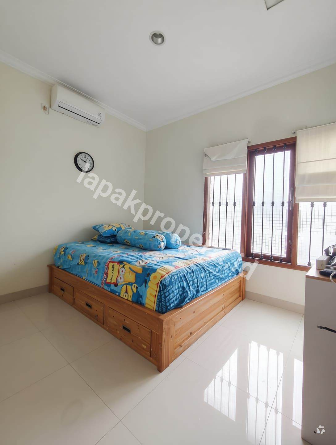 Foto Rumah 3 lantai di lubang buaya Cipayung Jakarta Timur - 4