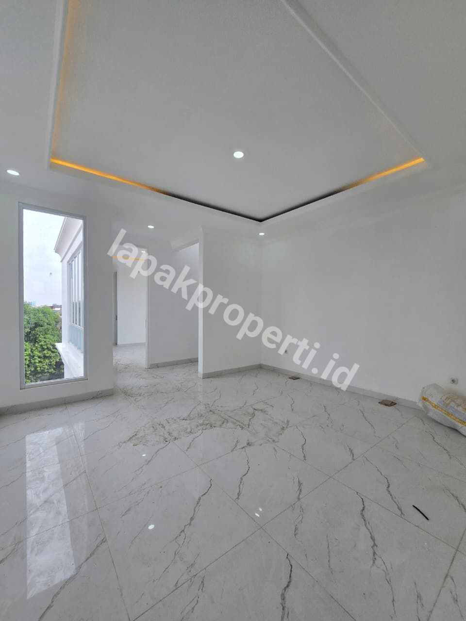 Foto Rumah Baru Dengan Private Poll Di Tebet Jakarta Selatan - 14