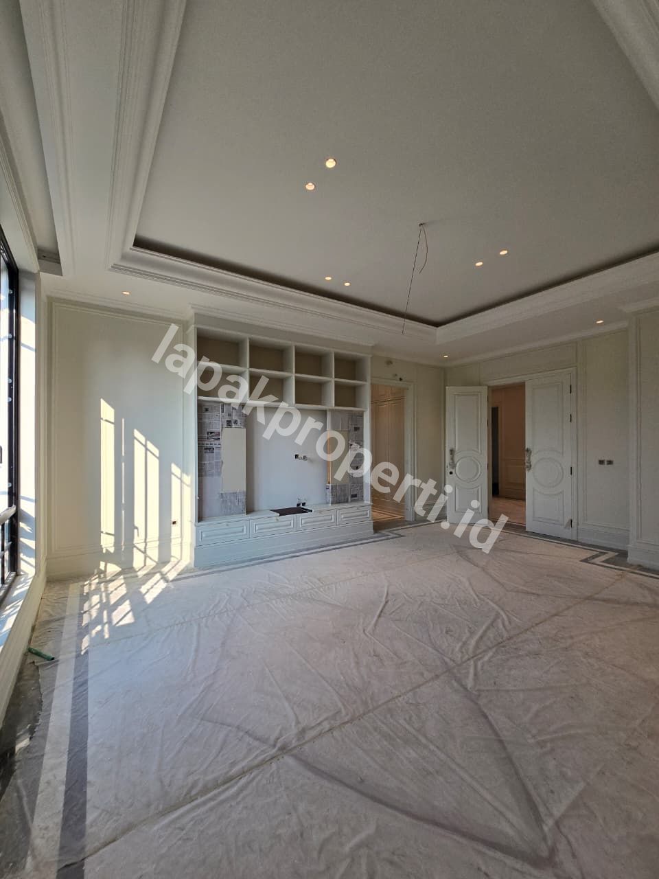 Foto Dijual Rumah Baru Design Classic Modern Siap Huni - 4
