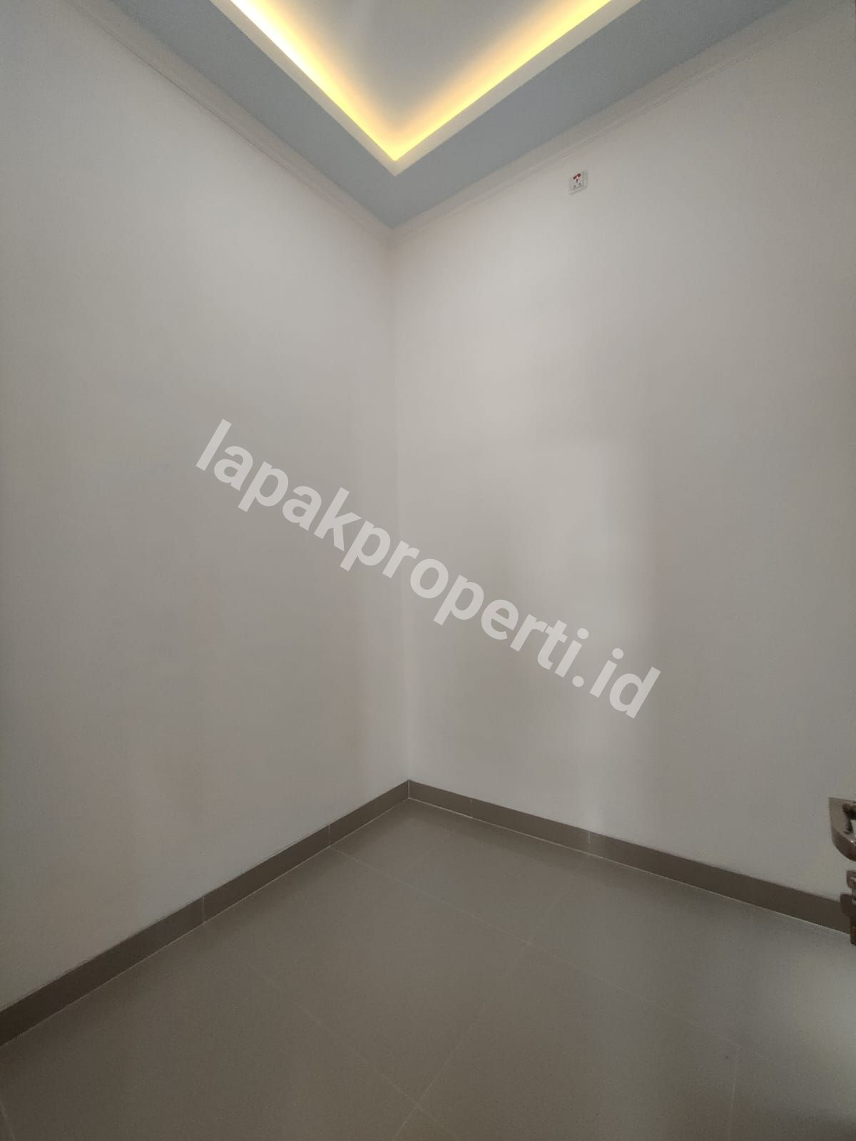 Foto Dijual Rumah Baru Siap Huni Akses Motor Di Matraman Jakarta Timur - 4